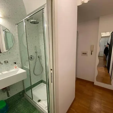 Studio Flat - Piazza San Cosimato By Yourhost-2